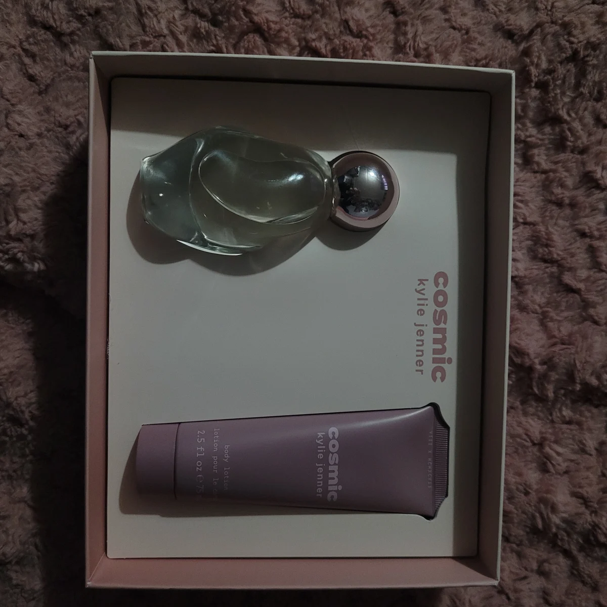 Kylie Jenner Fragrances cosmic Cosmic by Kylie JennerEau de Parfum Sprayflacon 10ml - review image