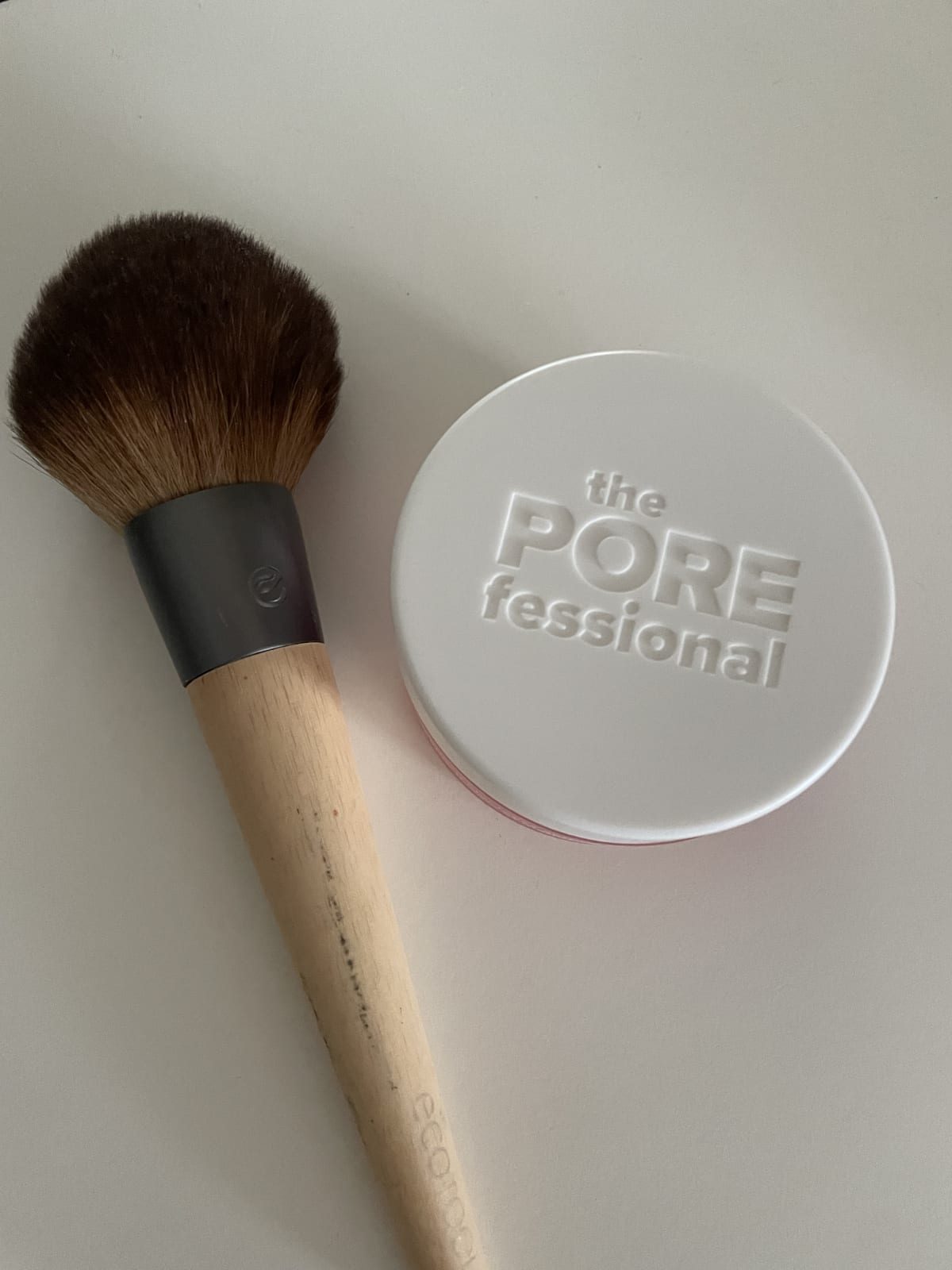 Benefit The POREfessional Power Powder Loose Setting Powder - review image