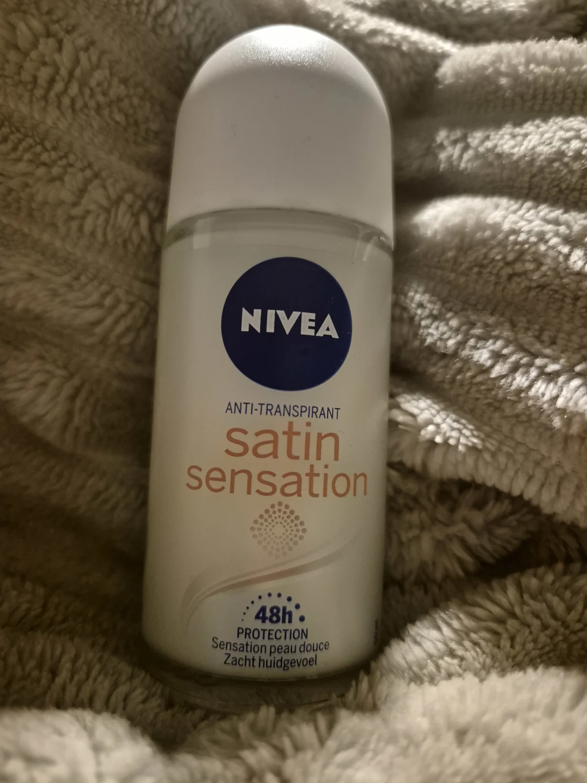 Nivea Deodorant Roller Satin Sensation 50 ml - review image