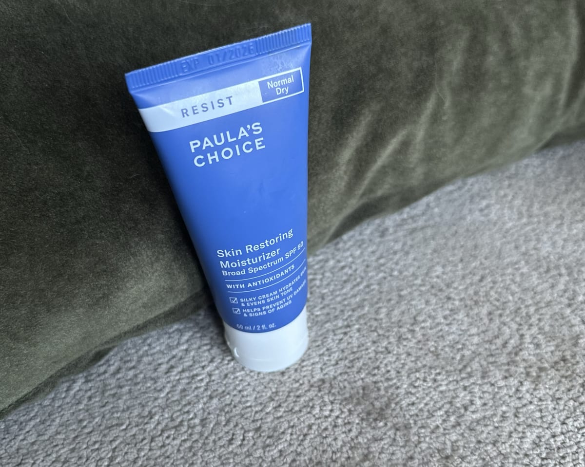 Resist Anti-Aging Skin Restoring Dagcrème SPF 50 - Mini - review image