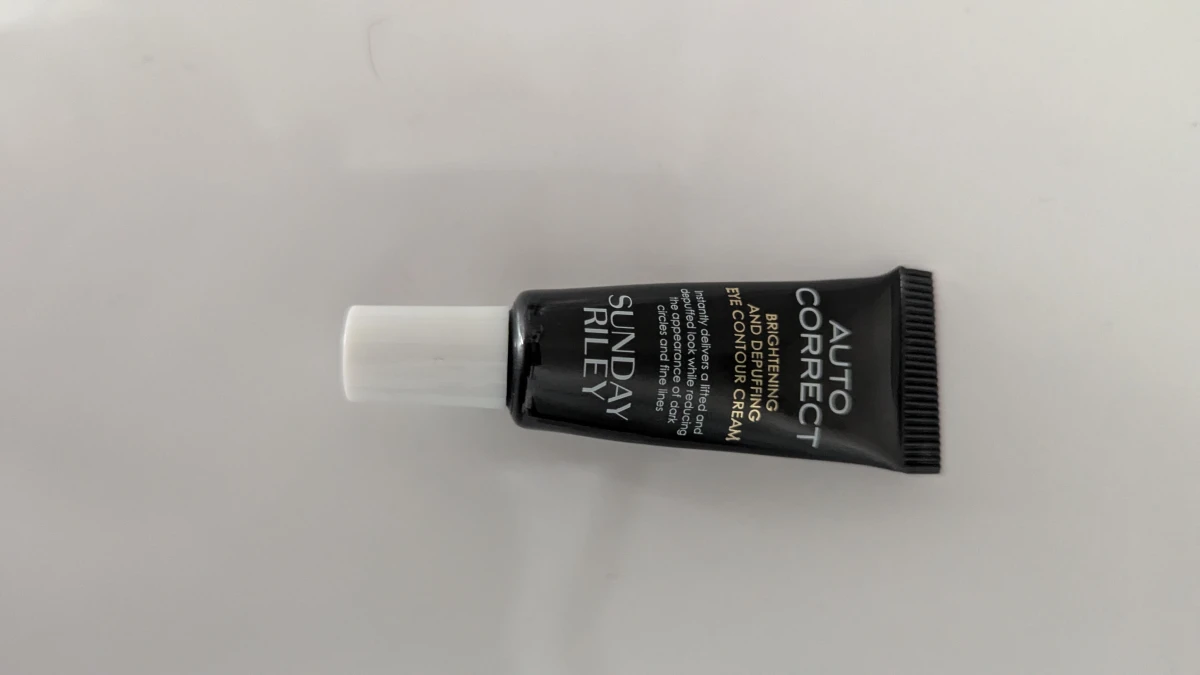 Auto Correct Brightening and Depuffing Eye Contour Cream - review image