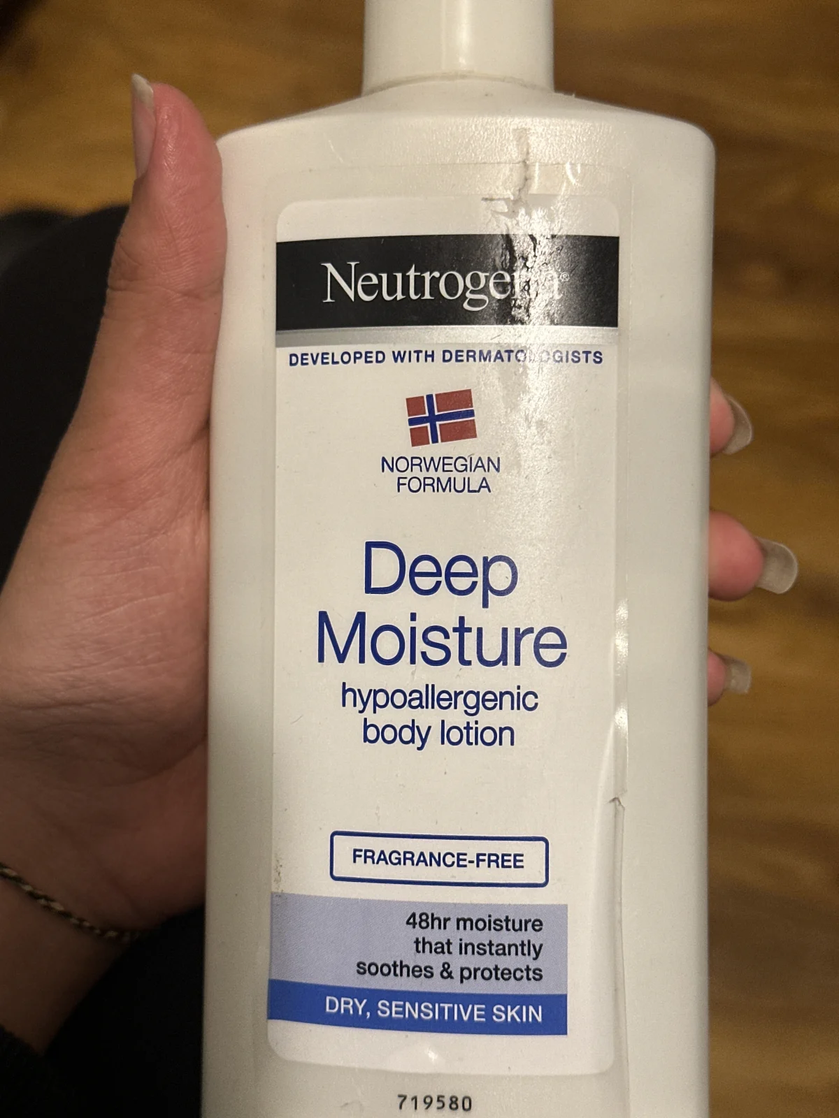 Neutrogena Bodylotion Deep Moisture Sensitive 400 ml - review image