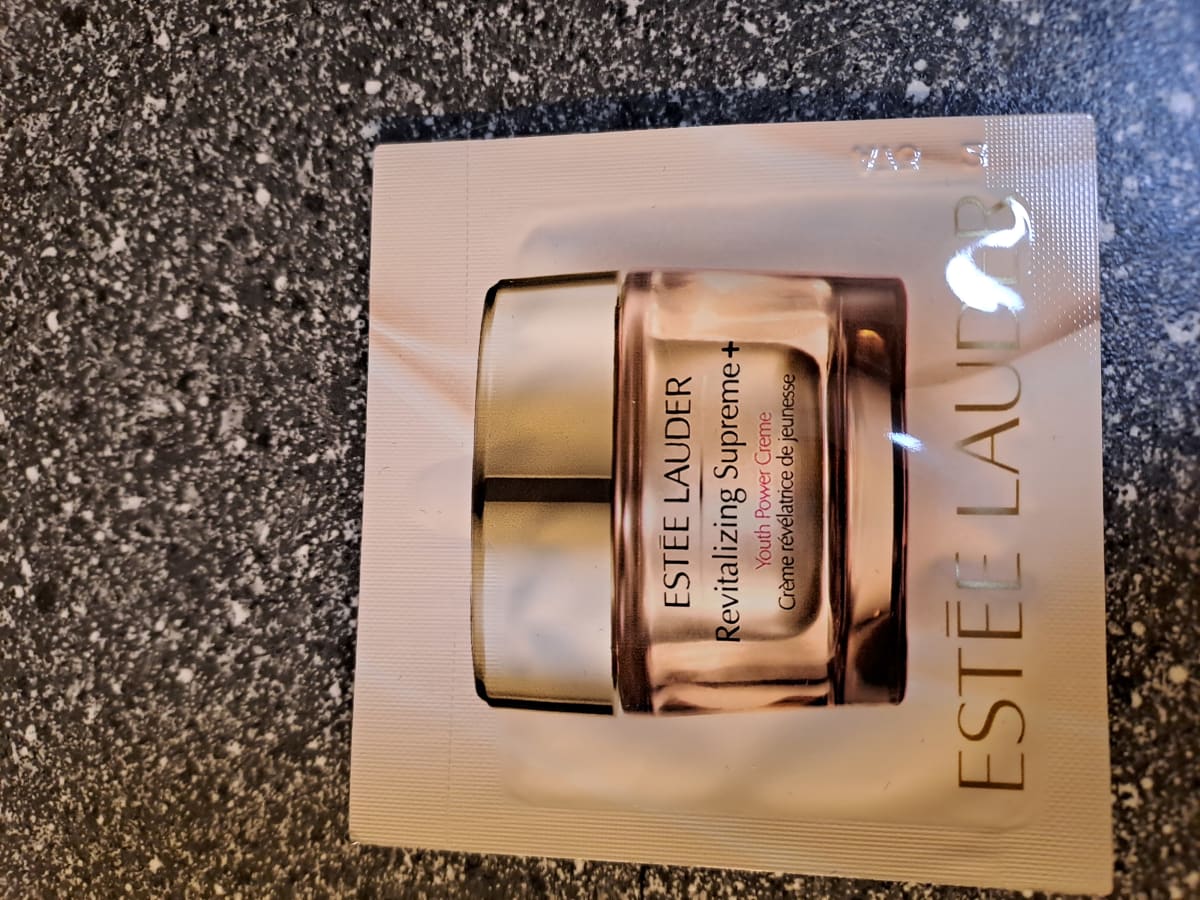 Estée Lauder Revitalizing Supreme+ Youth Power Crème Refill - review image