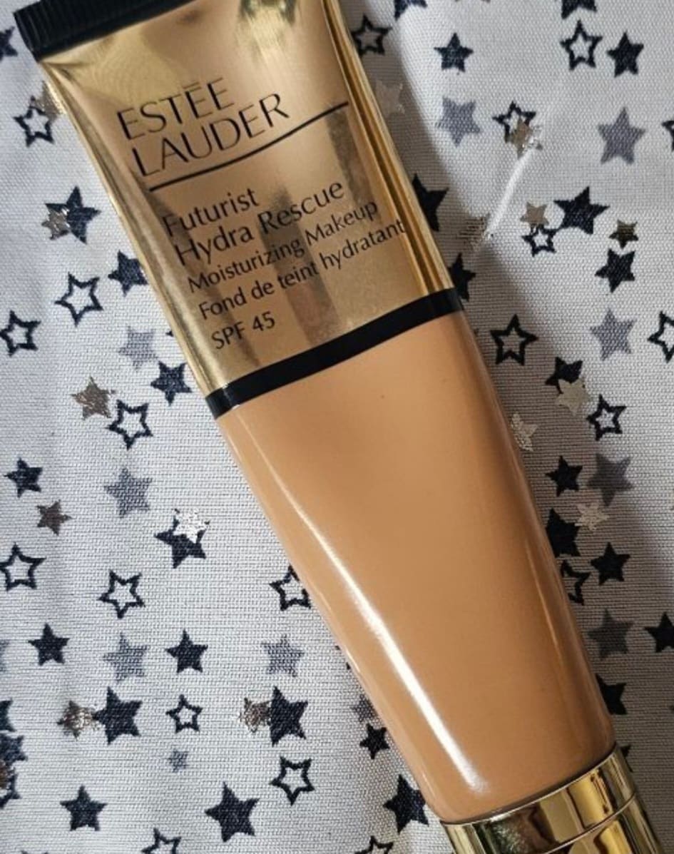 Estee Lauder Futurist Hydra Rescue  Estee Lauder - Futurist Hydra Rescue  Huidverzorgende Foundation Spf45 - review image