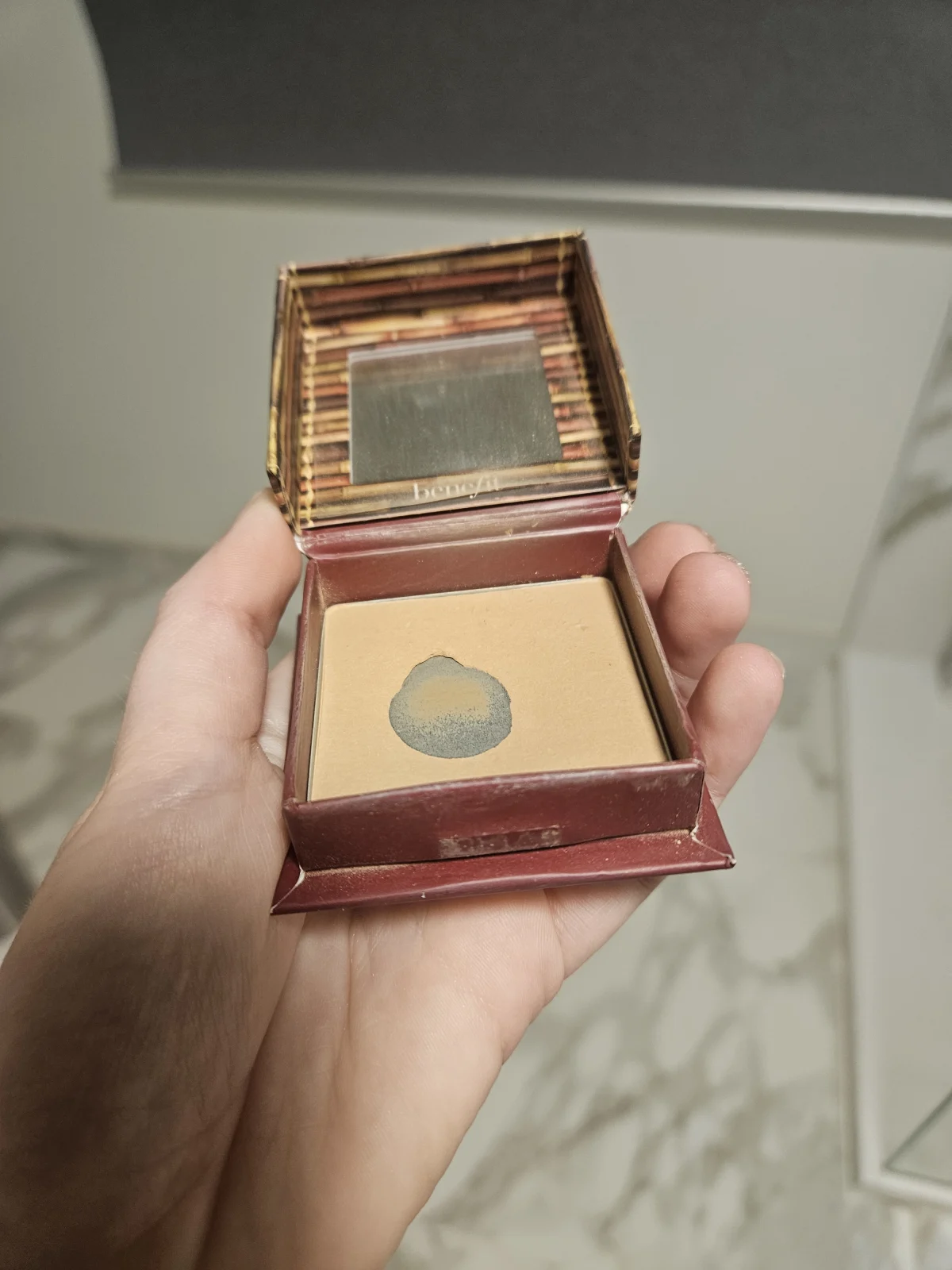 Benefit Hoola Lite Matte Powder Bronzer - review image