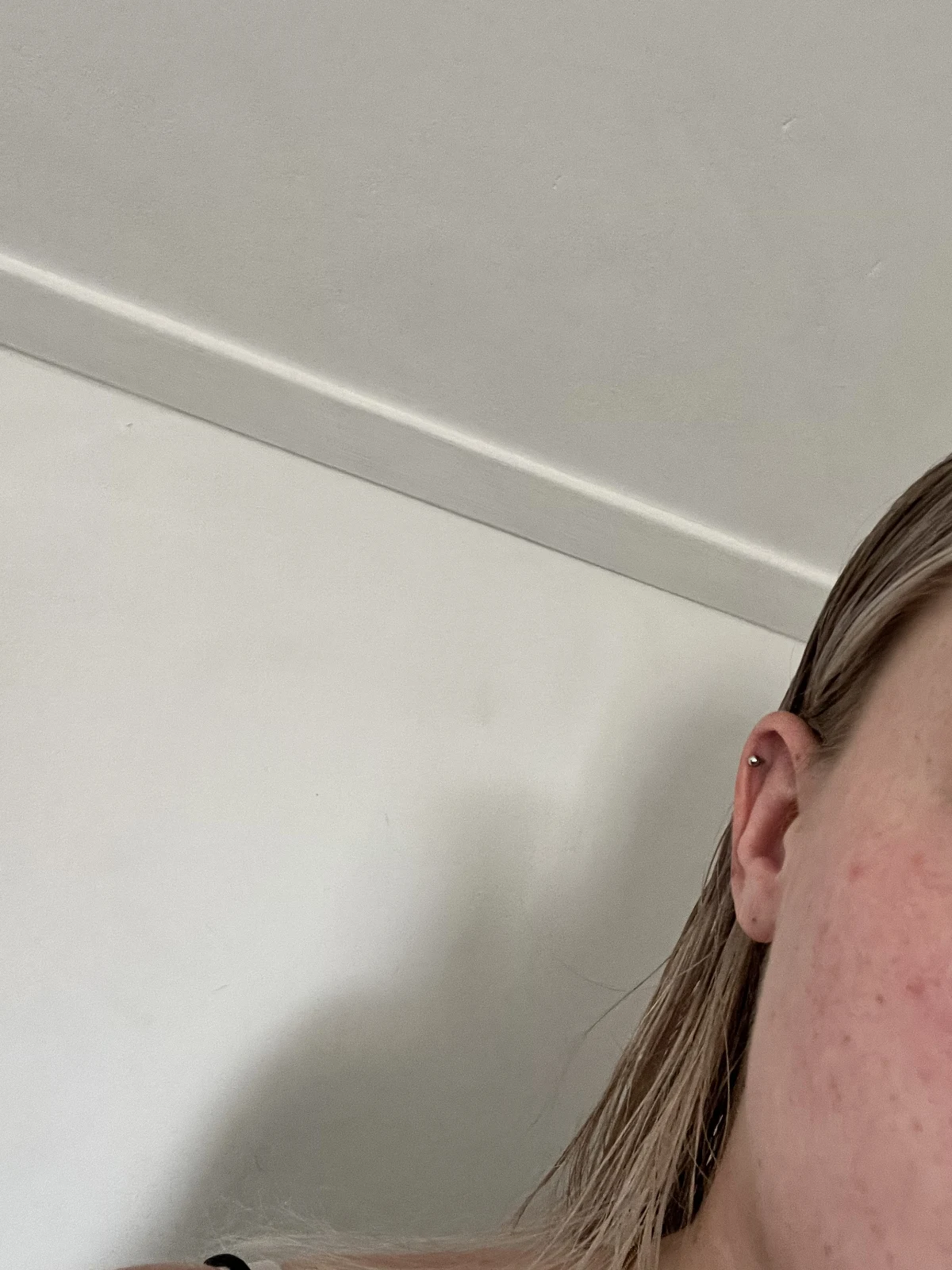 KYLIE COSMETICS Skin Tint Blurring Elixir - before review image