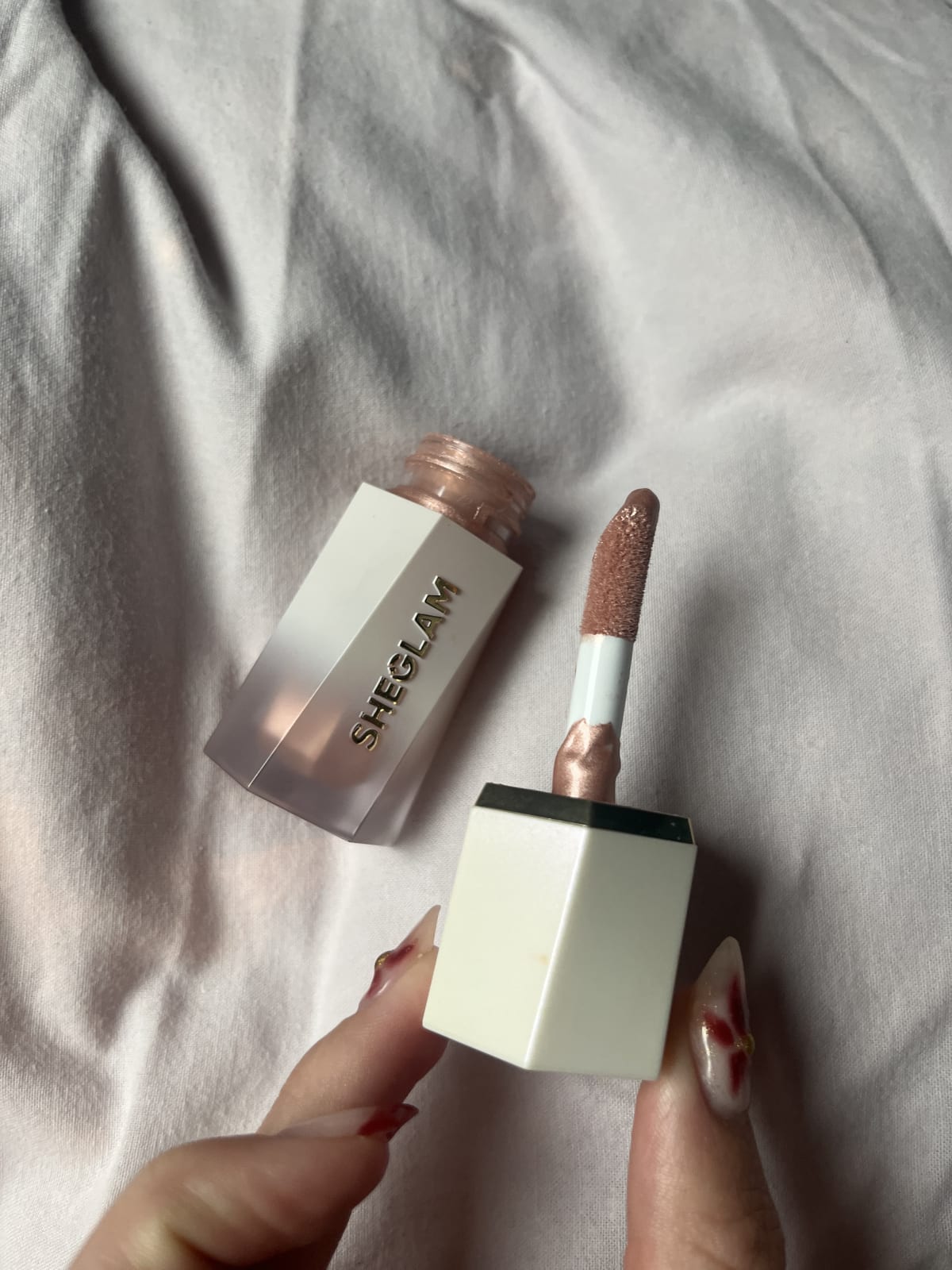 Liquid Highlighter - Tea Cake - review image