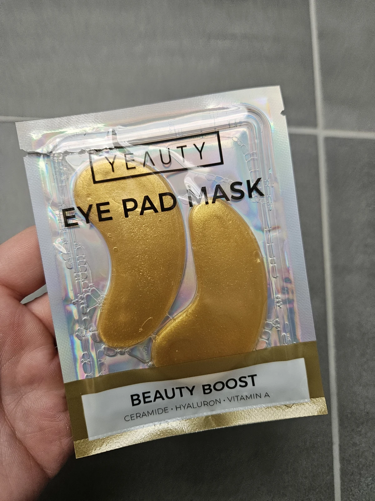 YEAUTY Beauty Boost Eye Pad Mask - Oorgpads - Tissue Oogmasker - Oogkussentjes met Collageen, hyaluron en magische struik  (1 paar) - review image