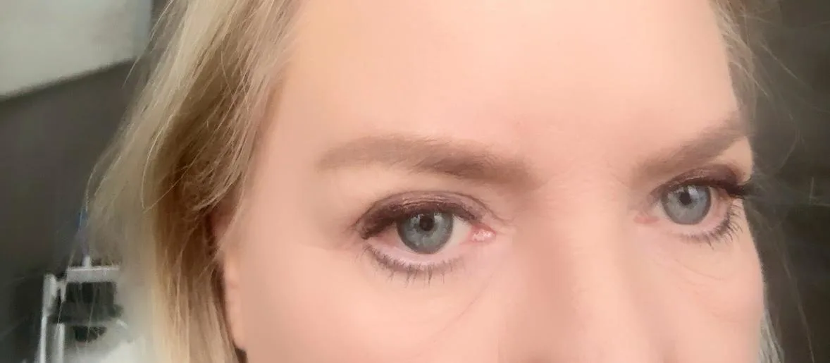 Benefit Mighty Fine Brow Pen - review image