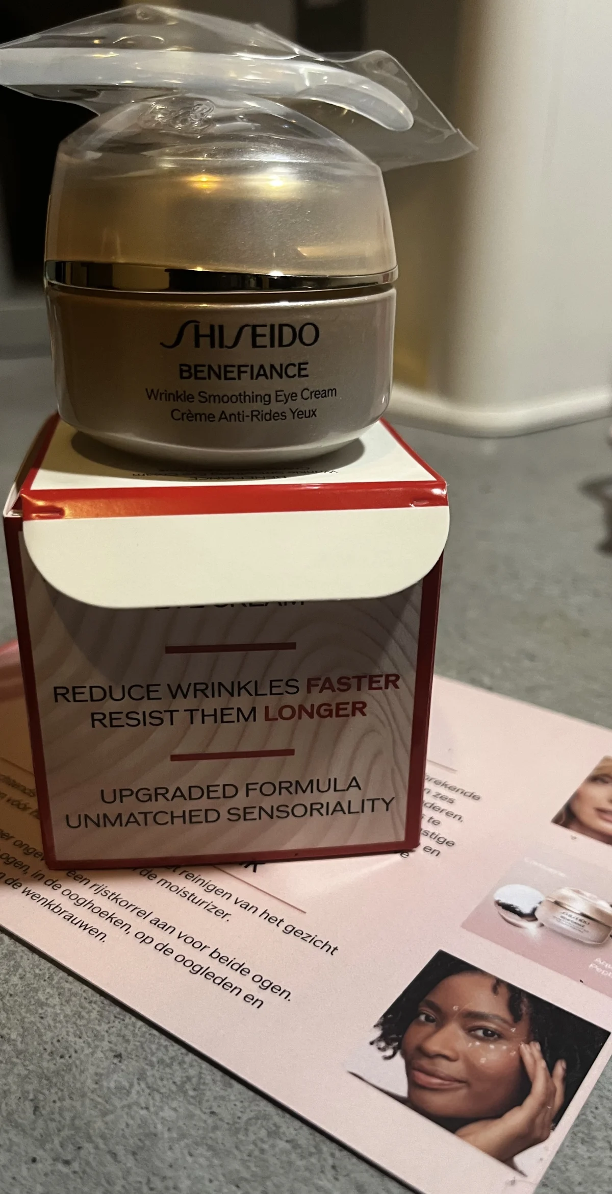 Wrinkle Smoothing Eye Cream - review image