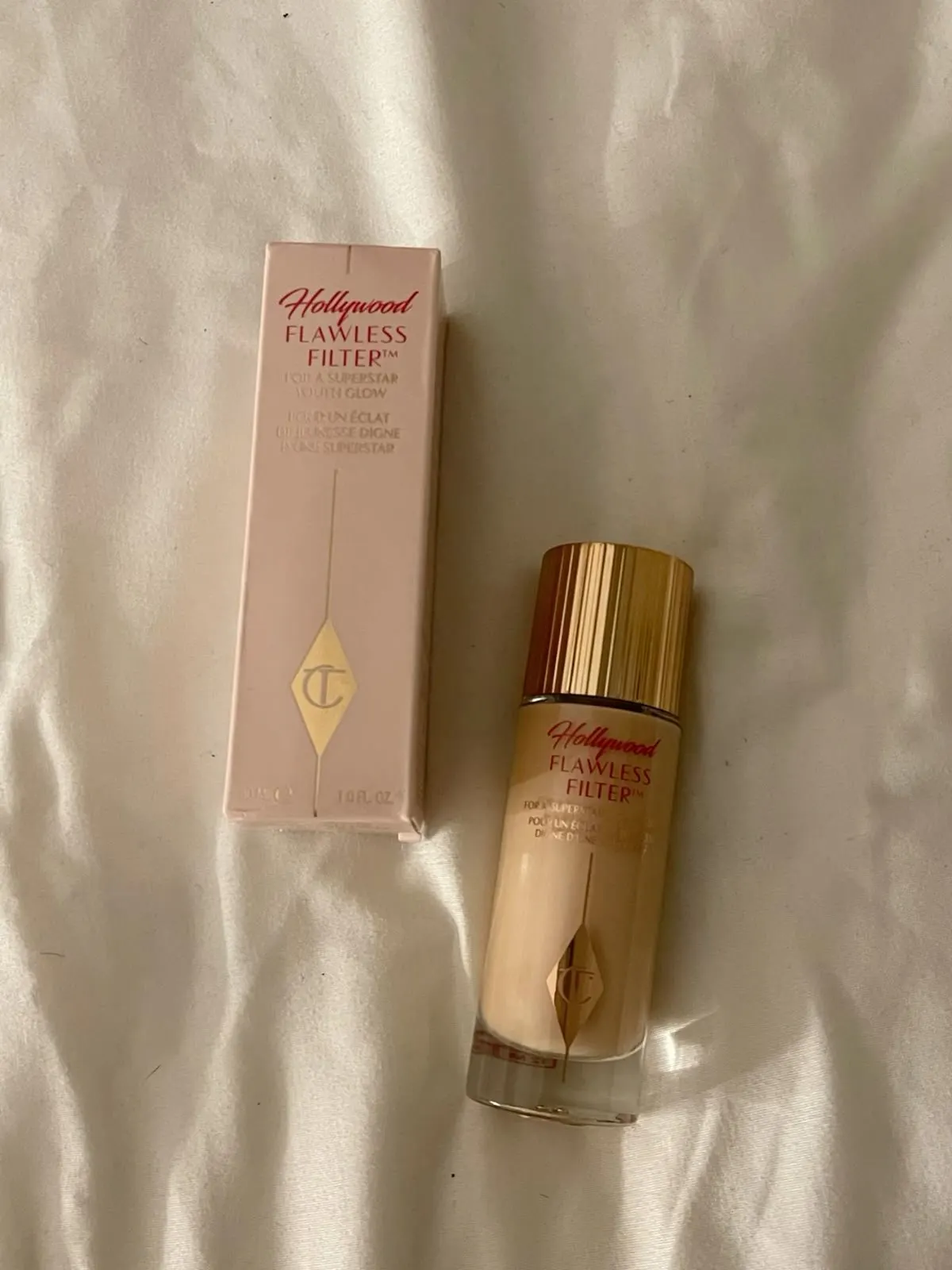 Hollywood Flawless Filter - primer, highlighter & corrector - review image