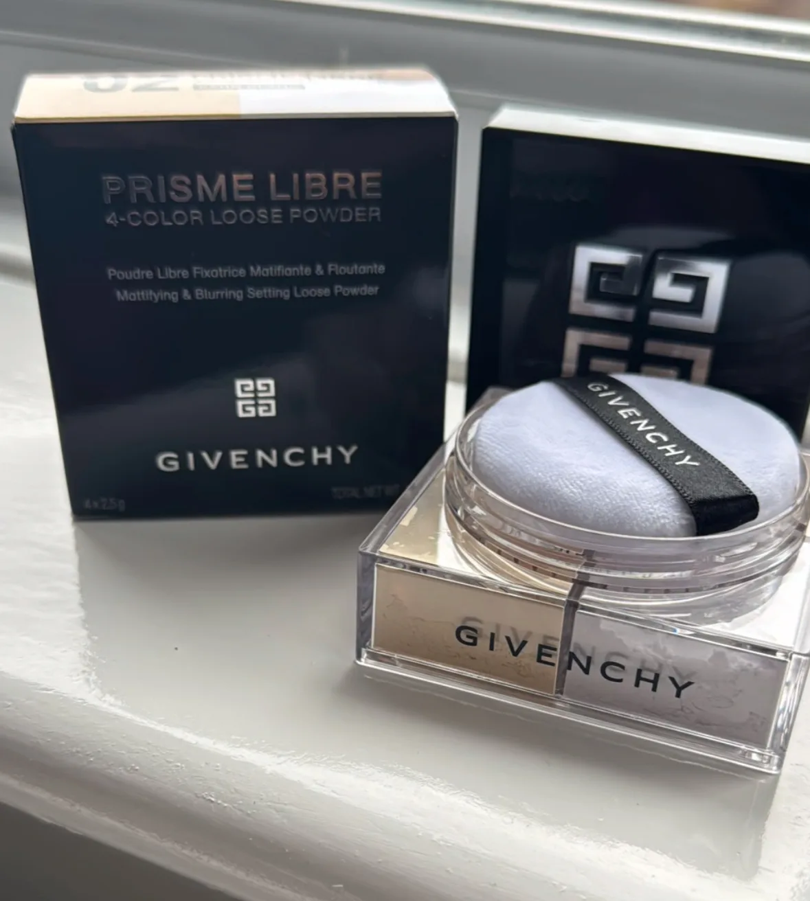 Givenchy Prisme Libre Loose Powder - review image