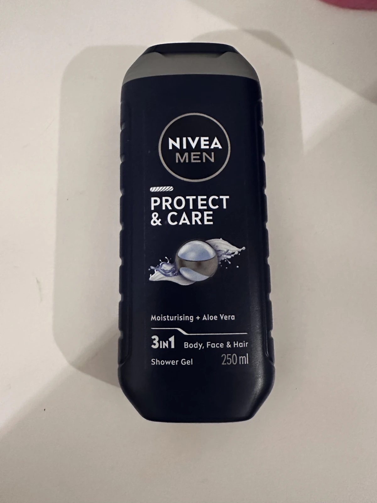 NIVEA Men Douchegel Protect & Care - 250 ml - review image