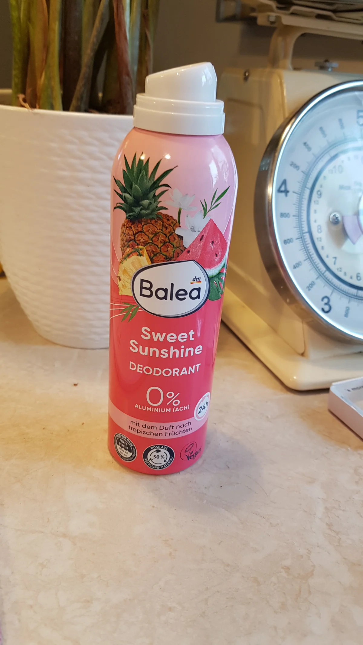 Balea Deo Spray Deodorant Sweet Sunshine - 0% aluminium (ACH) (200 ml) - review image