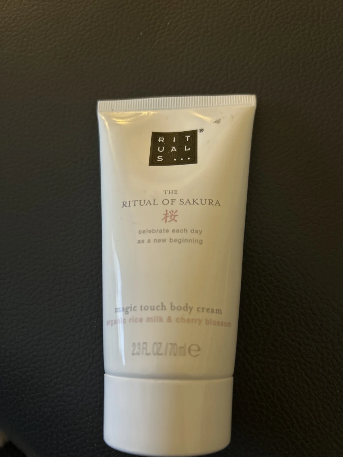 Rituals The Ritual of Sakura Floral Cherry Blossom & Rice Milk Moisturising Body Cream 220ml - review image