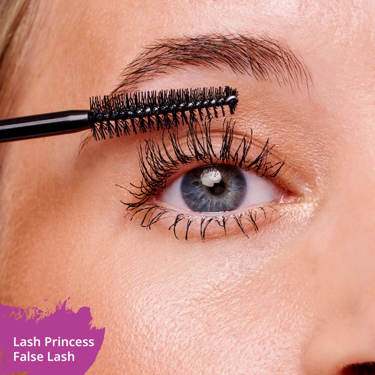 Volume Effect Mascara Essence Lash Princess Valse Wimpers 12 ml - review image