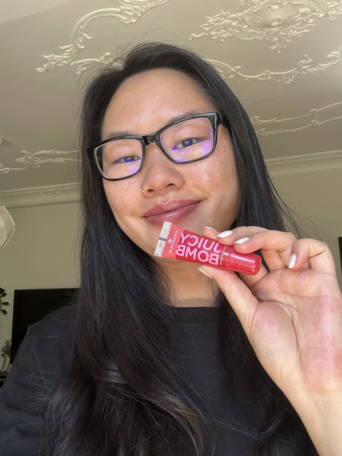 Essence Juicy Bomb Shiny Lipgloss - review image