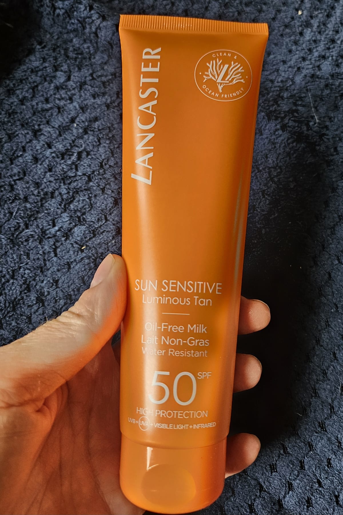 Lancaster Sun Care Sun Sensitive Oil-Free Milk SPF50 - review image