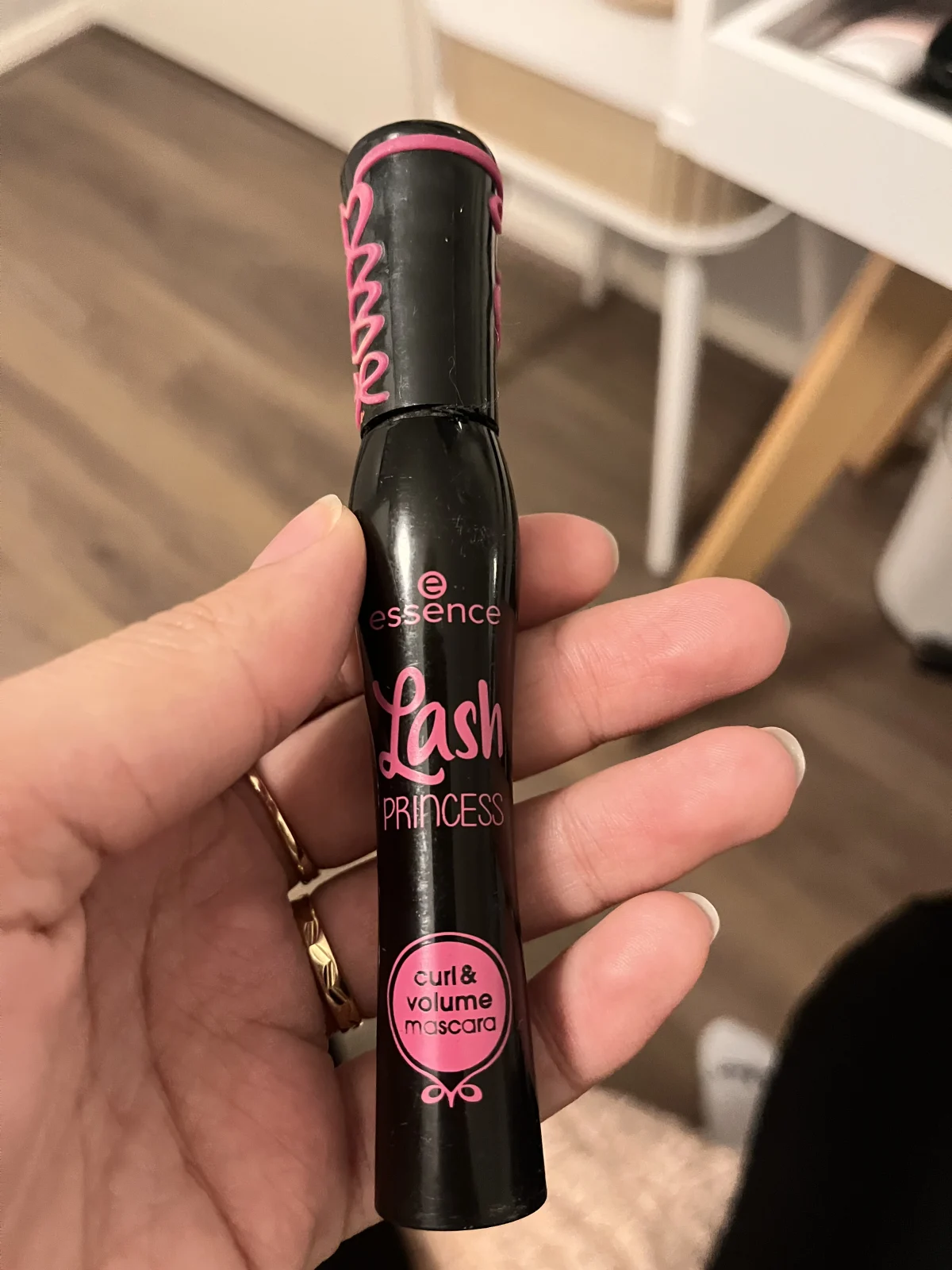 Volume Effect Mascara Essence Lash Princess 12 ml - review image