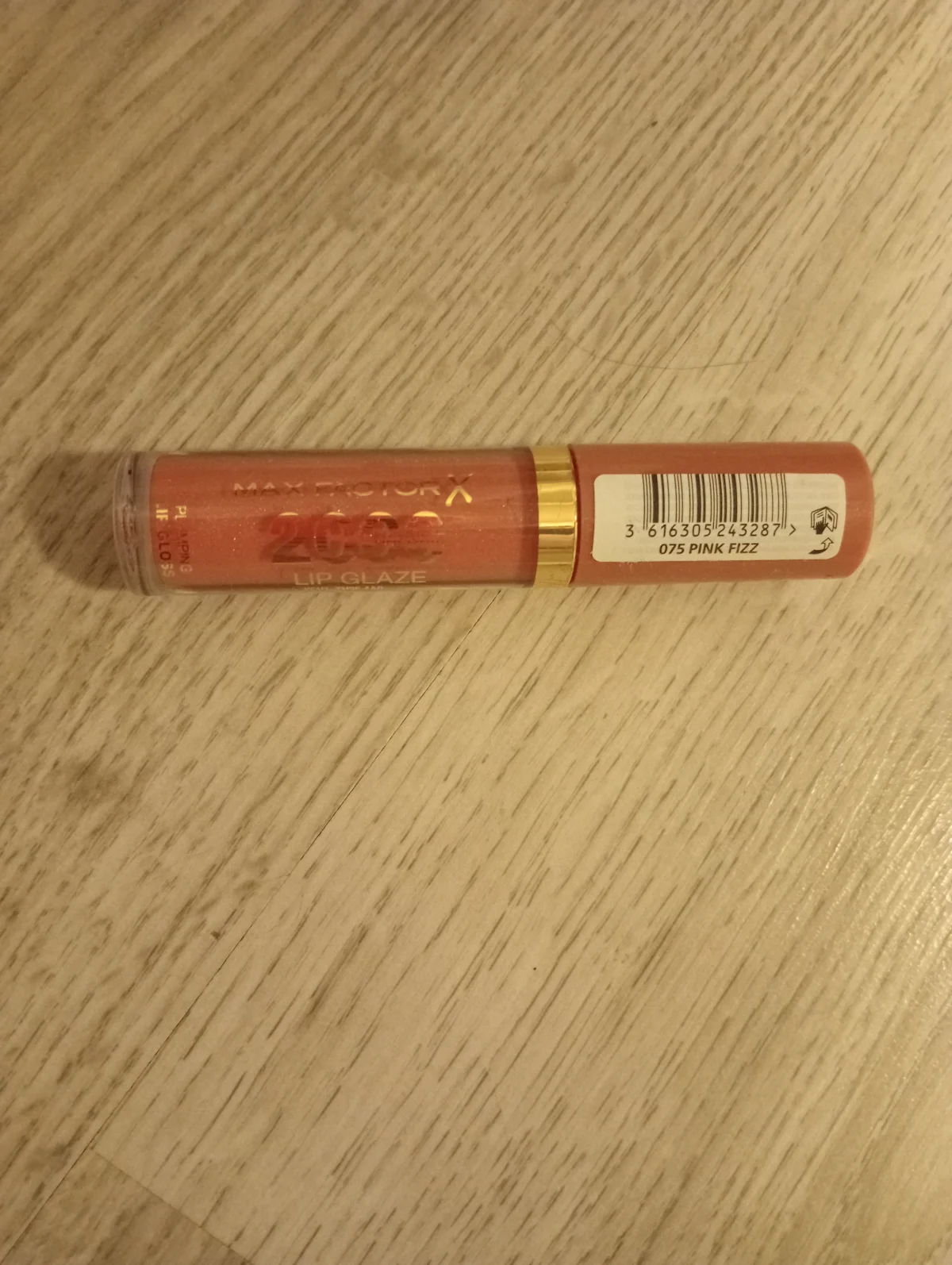 2000 CALORIE LIP GLAZE - review image