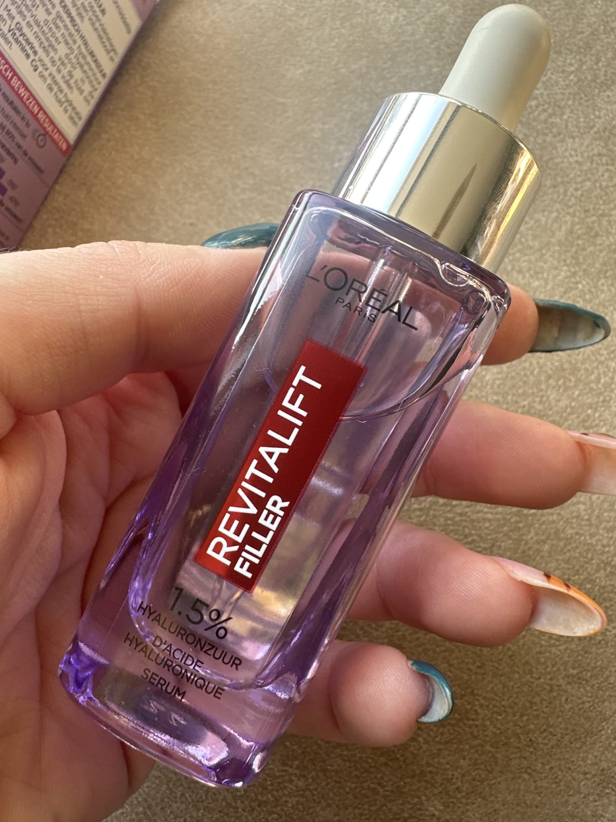 L’Oréal Paris Revitalift Hyaluronzuur Filler Serum - Anti Rimpel - 30 ml - review image