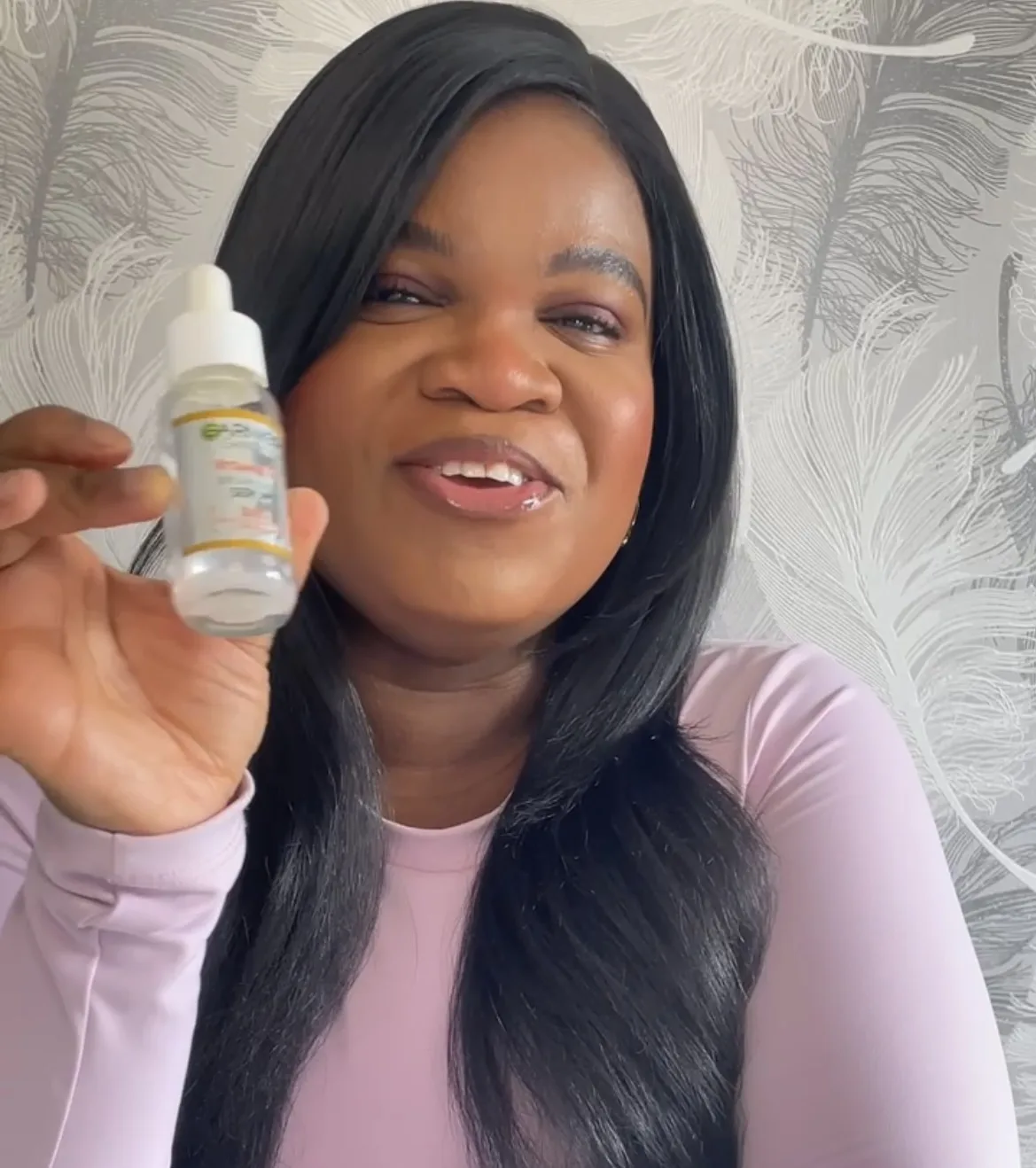 Garnier SkinActive Vitamine C* Anti-Pigmentvlekken Serum - Niacinamide en Salicylzuur - 30ml - review image