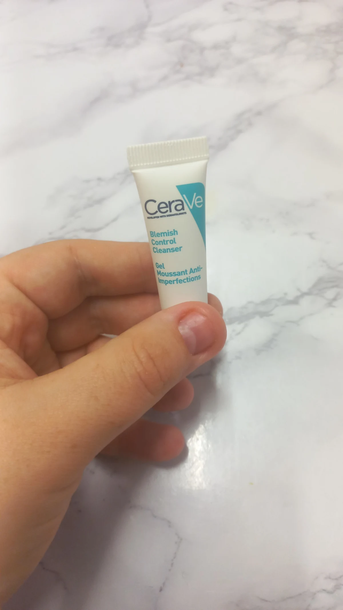 CeraVe Blemish Control Cleanser - Reinigingsgel - vette huid met neiging tot acne - 236ml - Anti-Onzuiverheden Reinigingsgel - review image