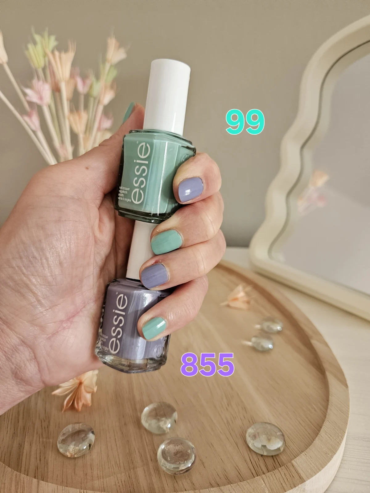 Essie Nagellak - 855 In Pursuit Of Craftiness - review image