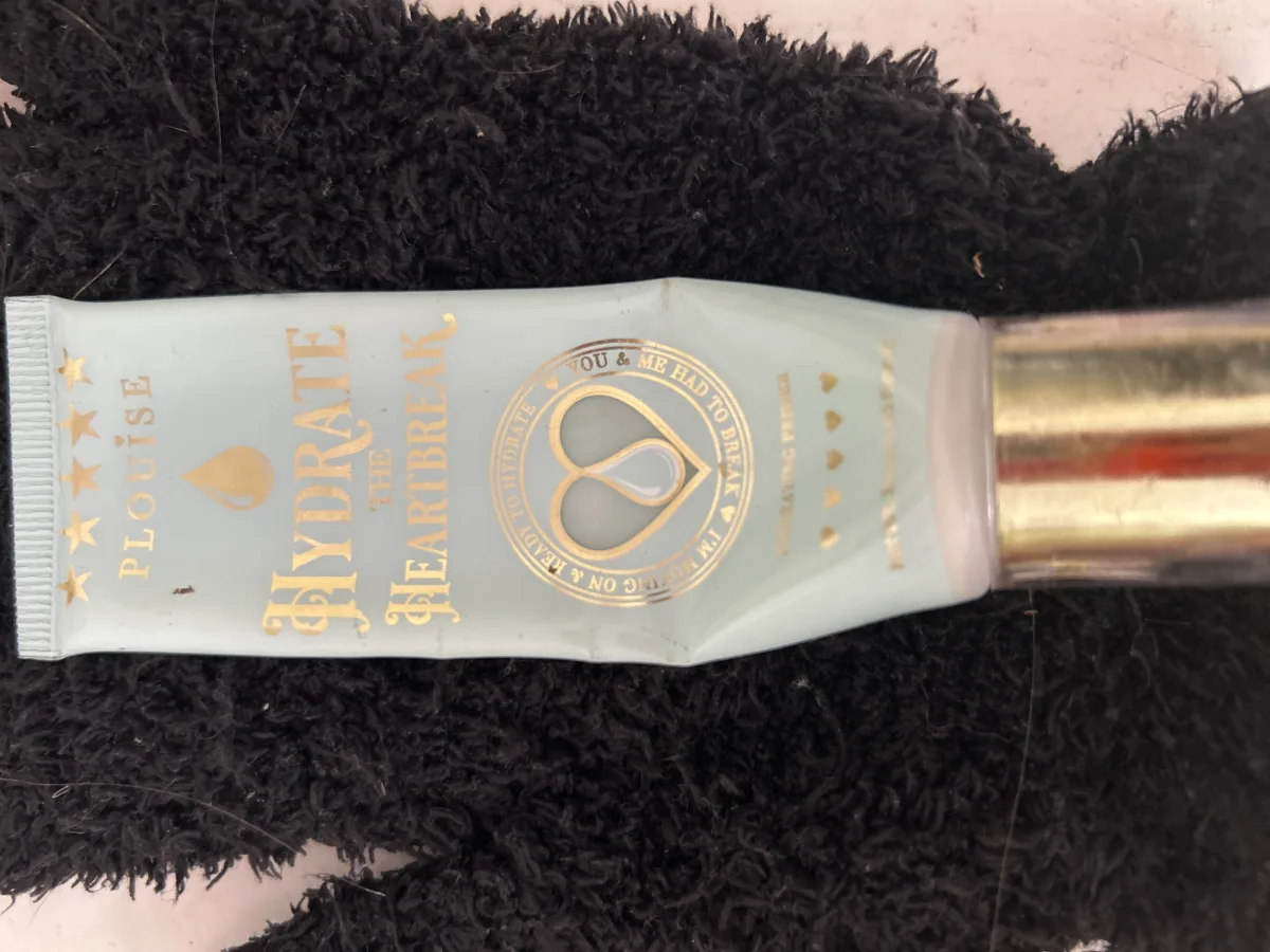 Hydrate The Heartbreak Hydrating Primer - review image