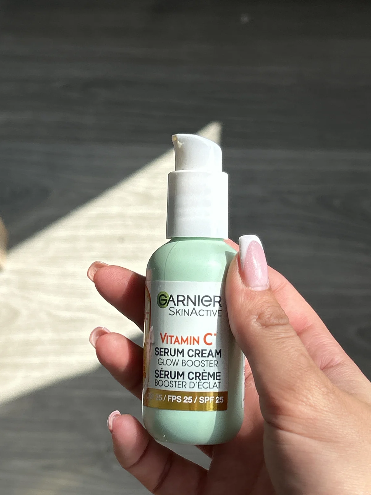 Garnier SkinActive Serum Cream met Vitamine C* en SPF25 - 50ml - review image