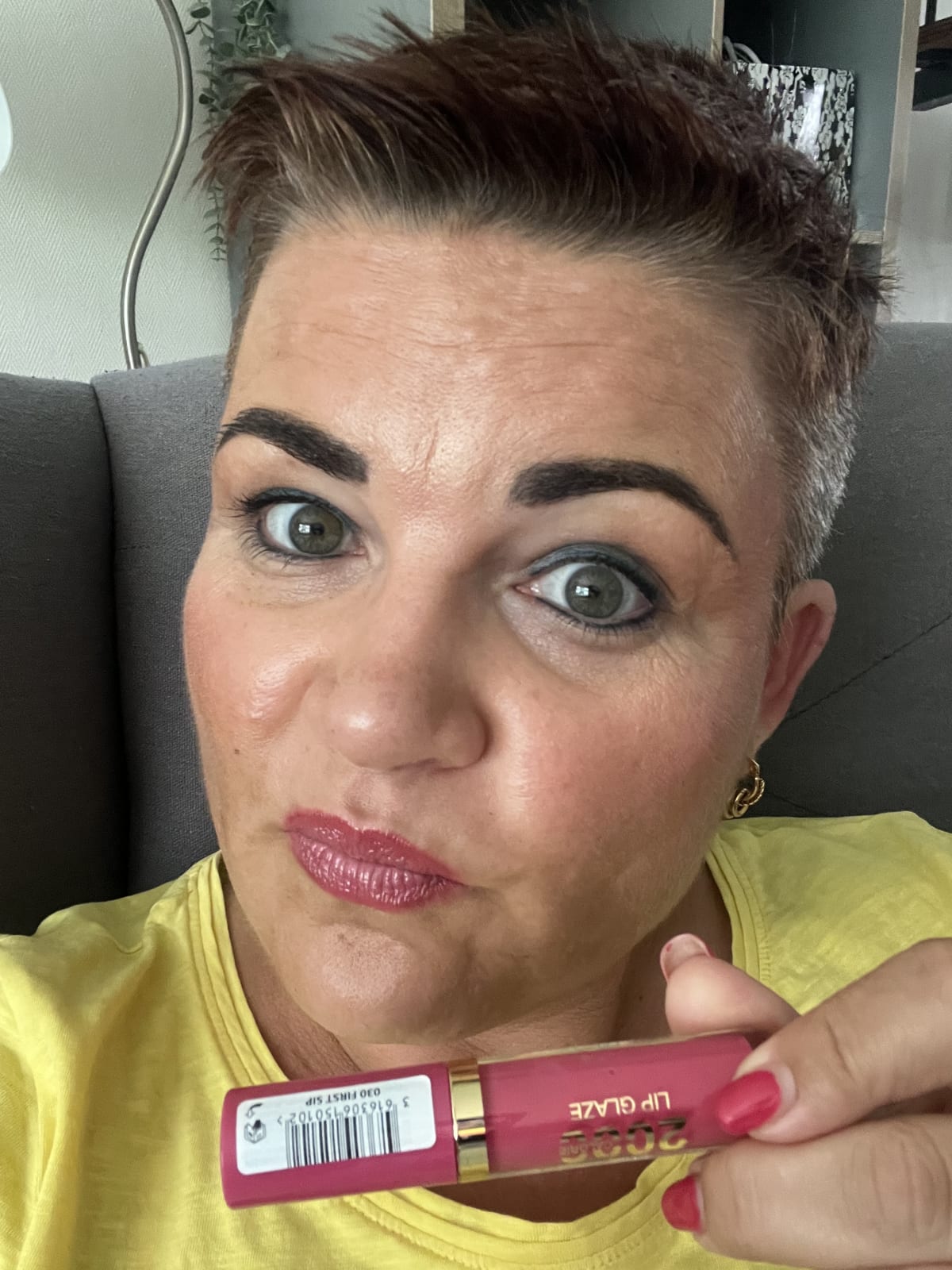 2000 Calorie Lip Glaze - review image
