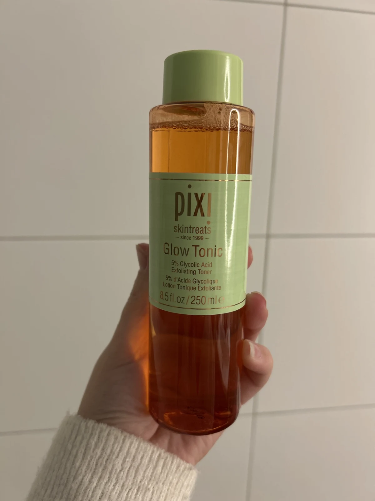 Pixi Glow Tonic Exfoliating Toner - review image