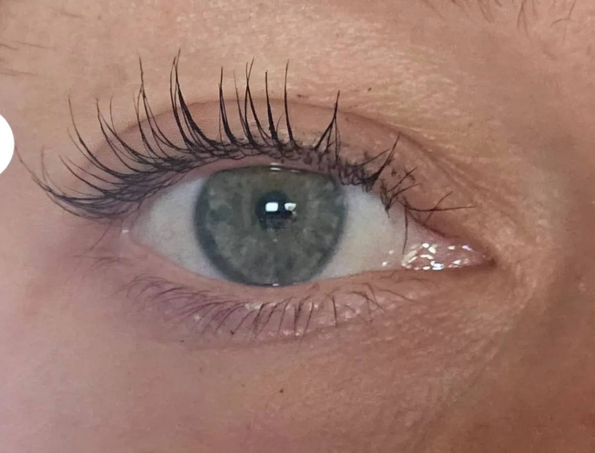 Divine Lashes Clean Renovation - 001 Rich Black - review image