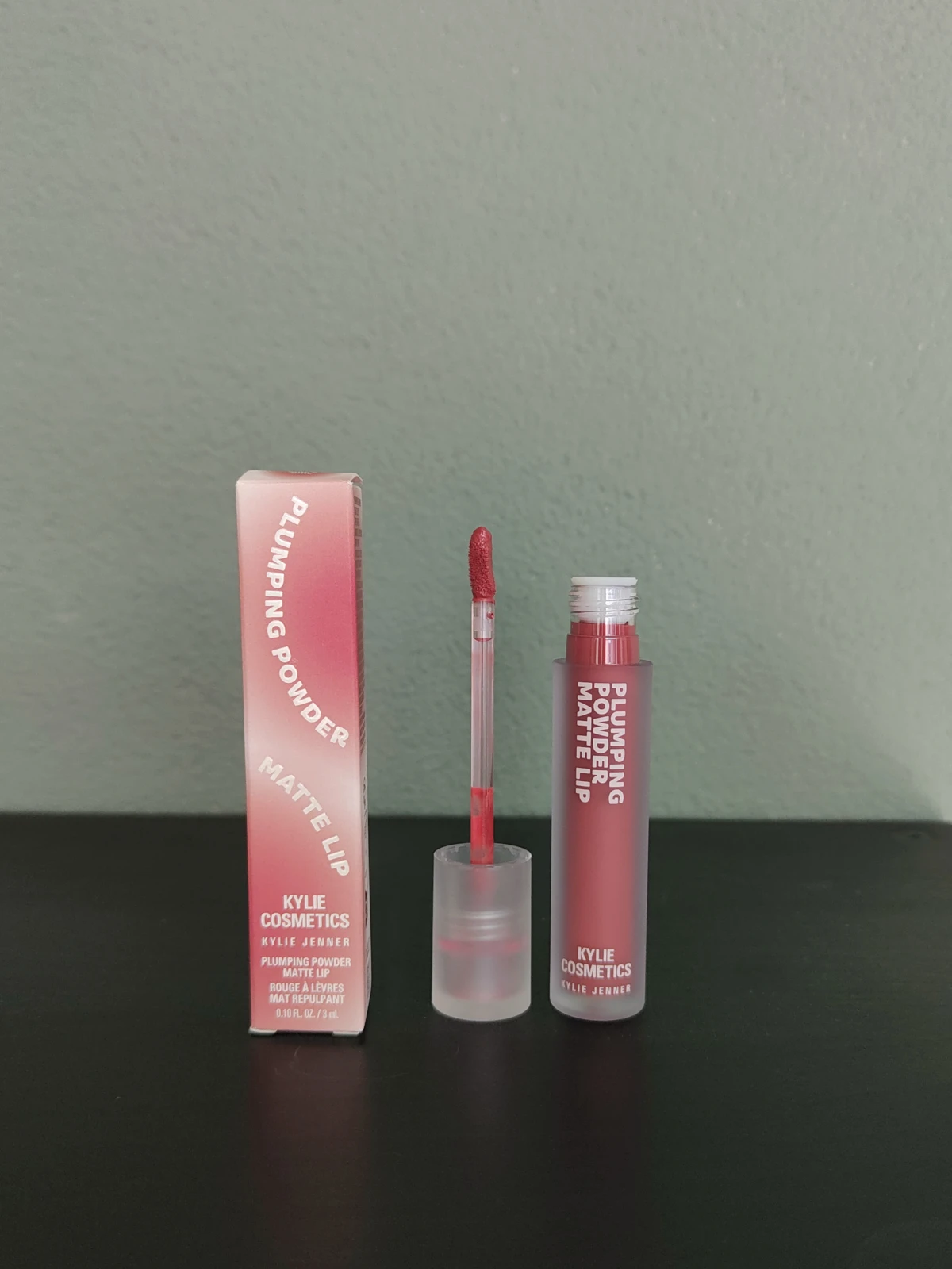 KYLIE COSMETICS Plumping Powder Matte Lip - review image