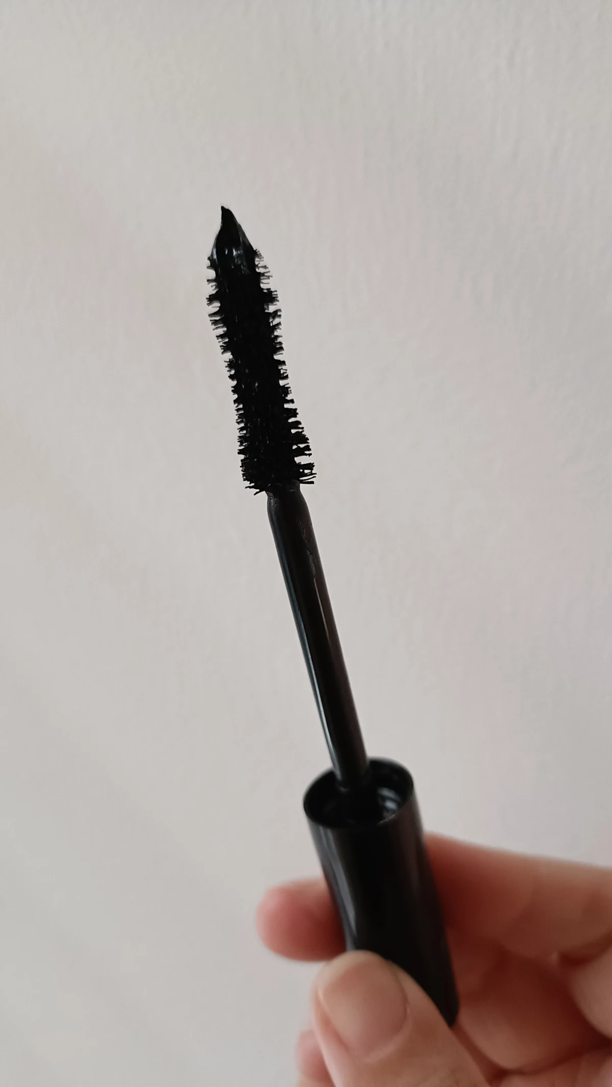 Divine Lashes Clean Renovation - 001 Rich Black - review image