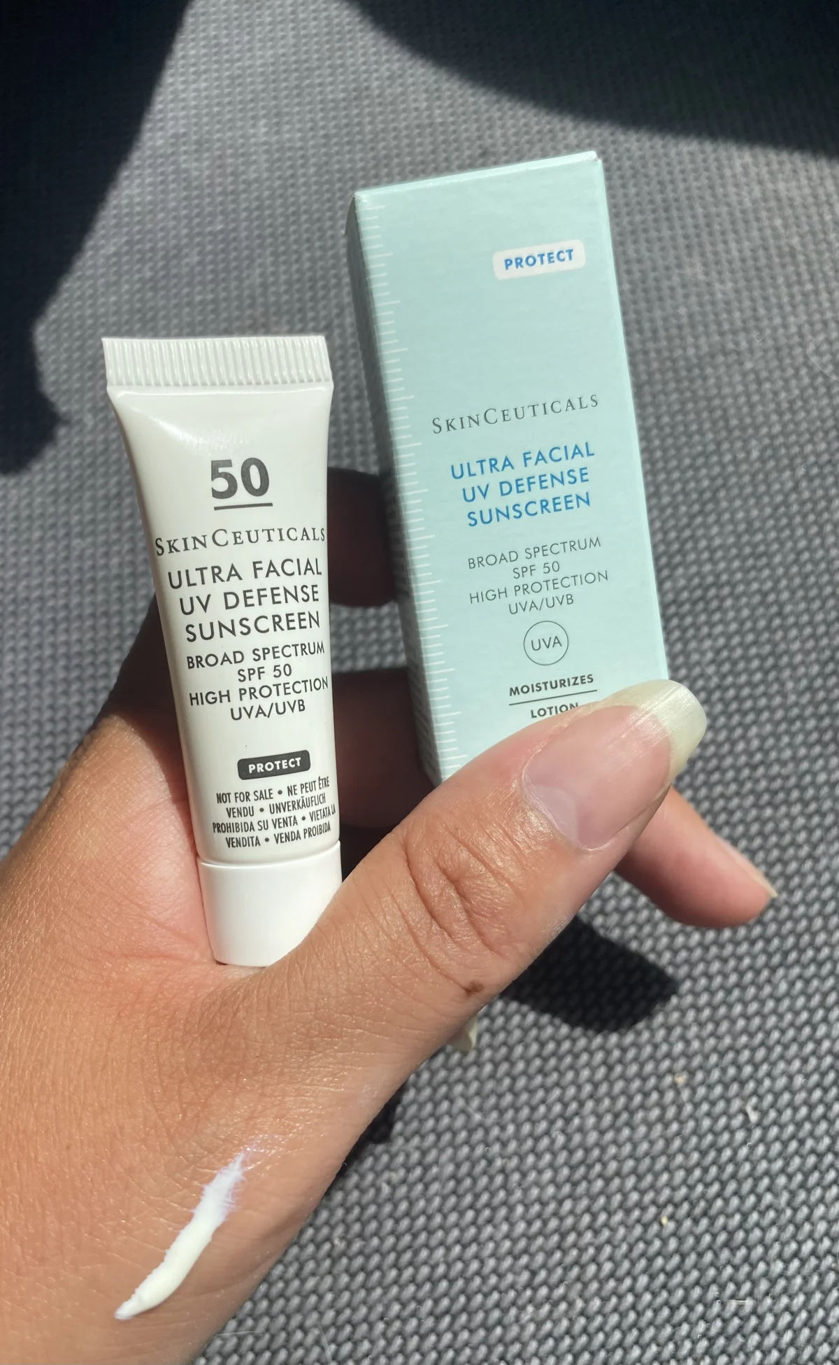 Ultra Facial UV Defense SPF 50 - review image