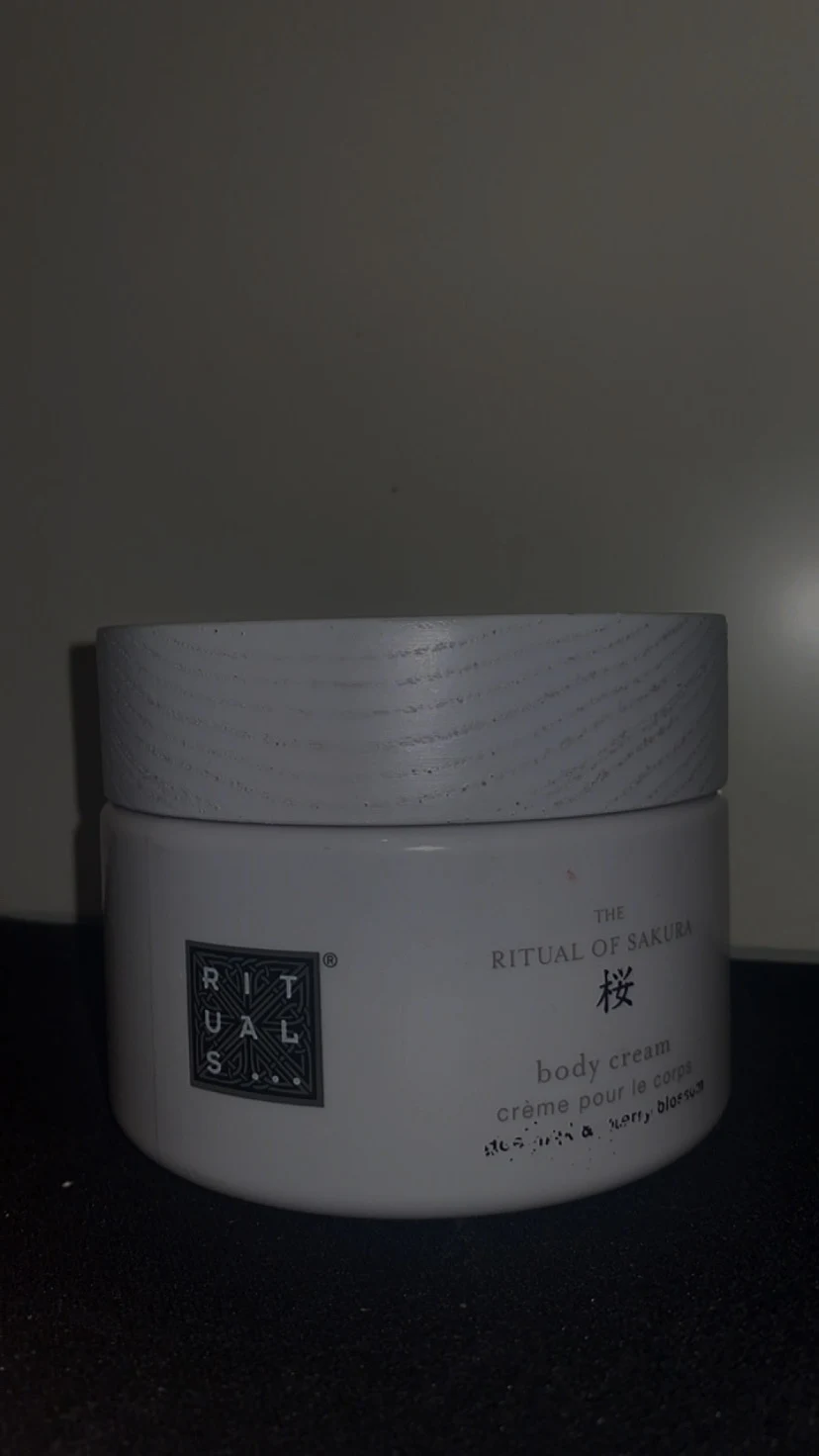 Rituals Sakura Magic Touch Body Cream - review image