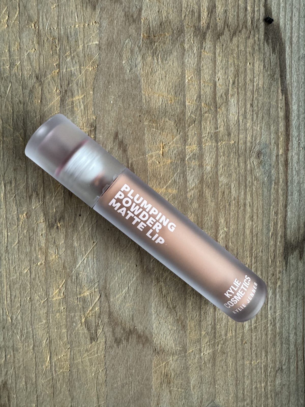 KYLIE COSMETICS Plumping Powder Matte Lip - review image