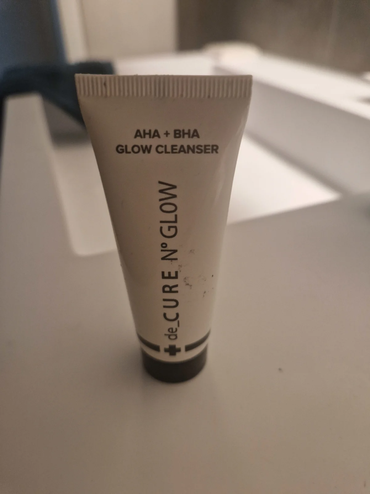 AHA + BHA Glow Cleanser - review image