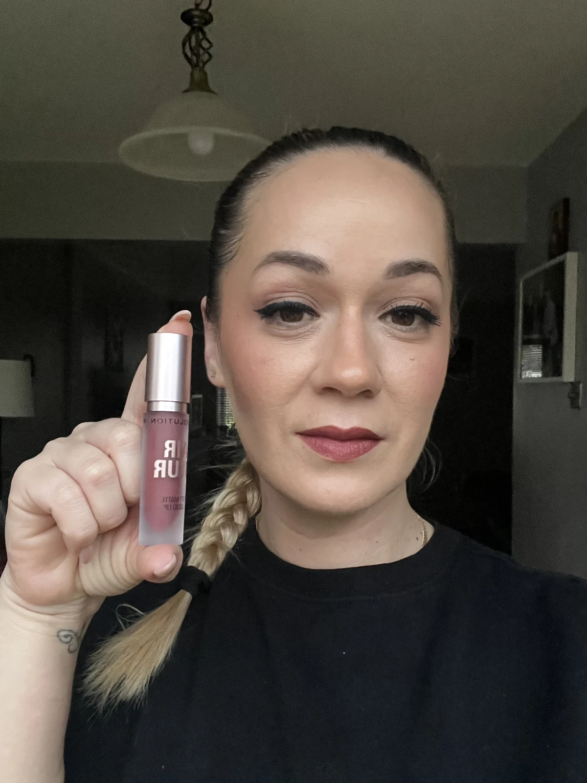 Air Blur Matte Liquid Lipstick - review image