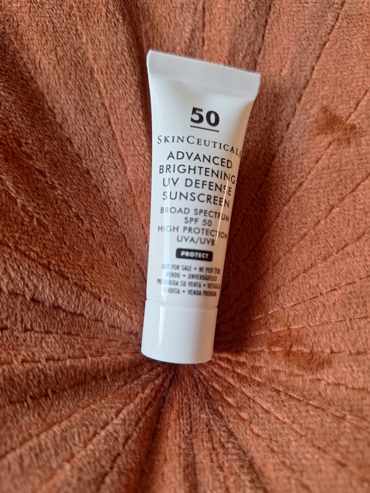 Advanced Brightening UV Defense SPF50 - review image