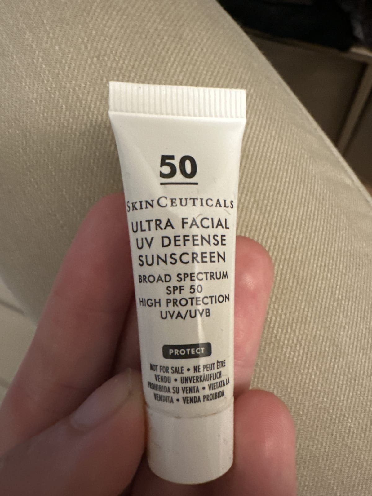 Ultra Facial UV Defense SPF 50 - review image