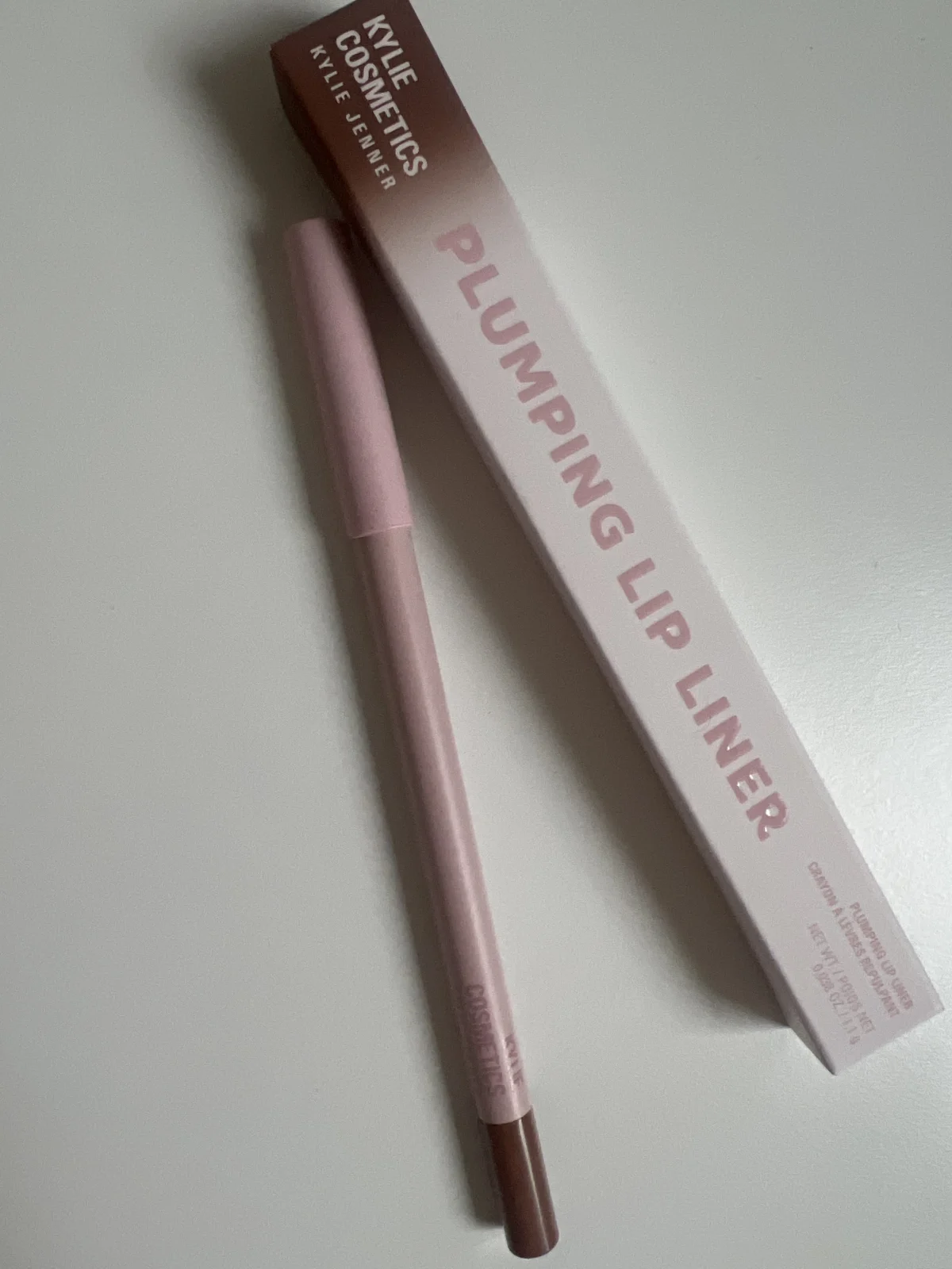 KYLIE COSMETICS Plumping Lip Liner - review image