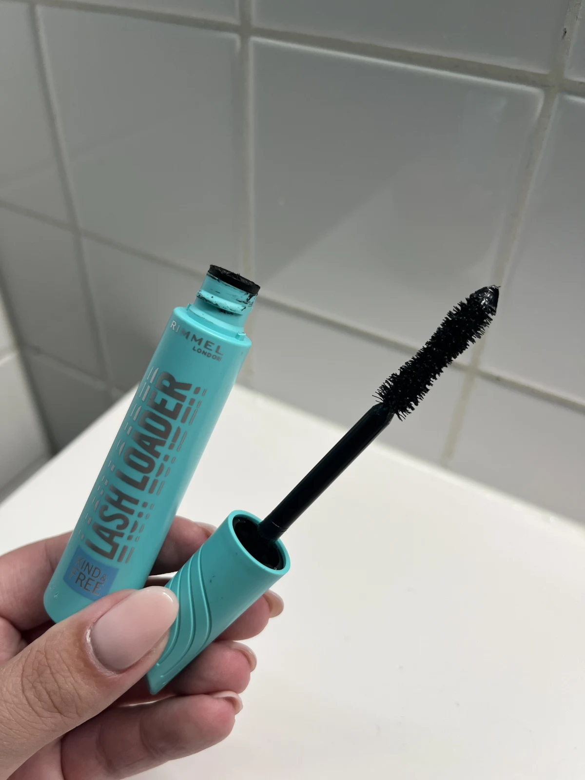 Kind & Free Lash Loader - review image