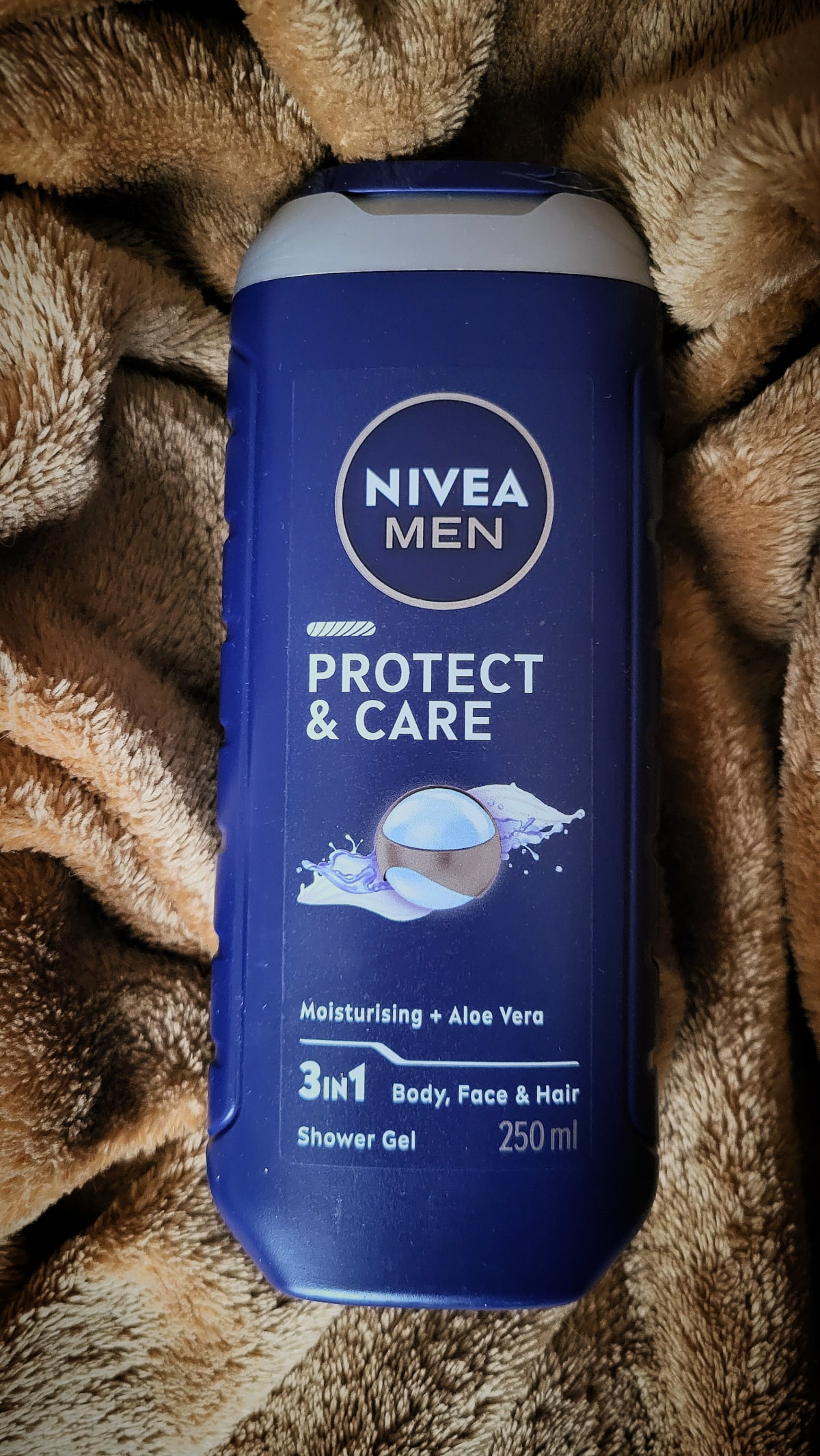 NIVEA Men Douchegel Protect & Care - 250 ml - review image