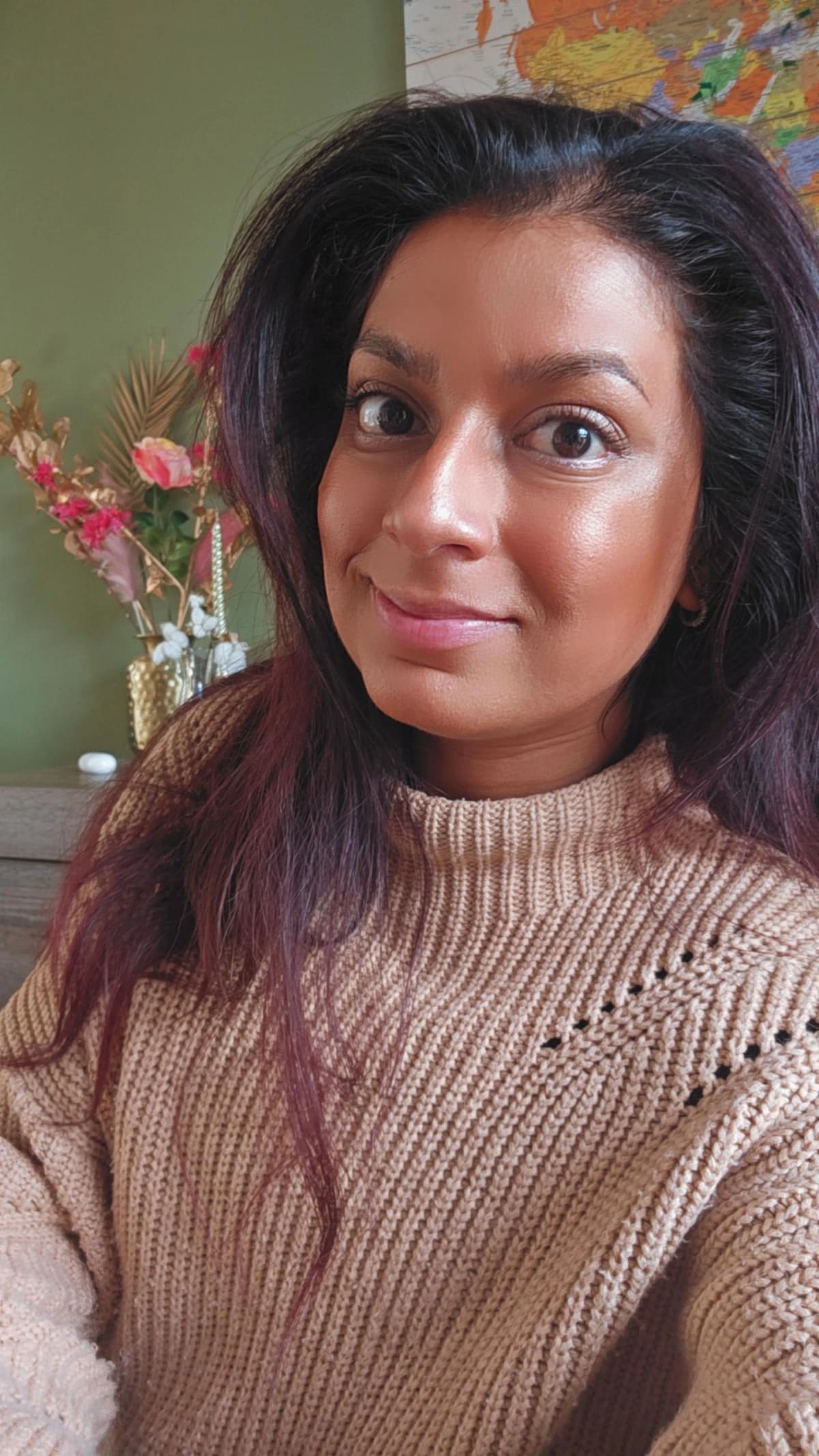 True Match Lumi Glotion Natural Glow Enhancer 904 DEEP - review image