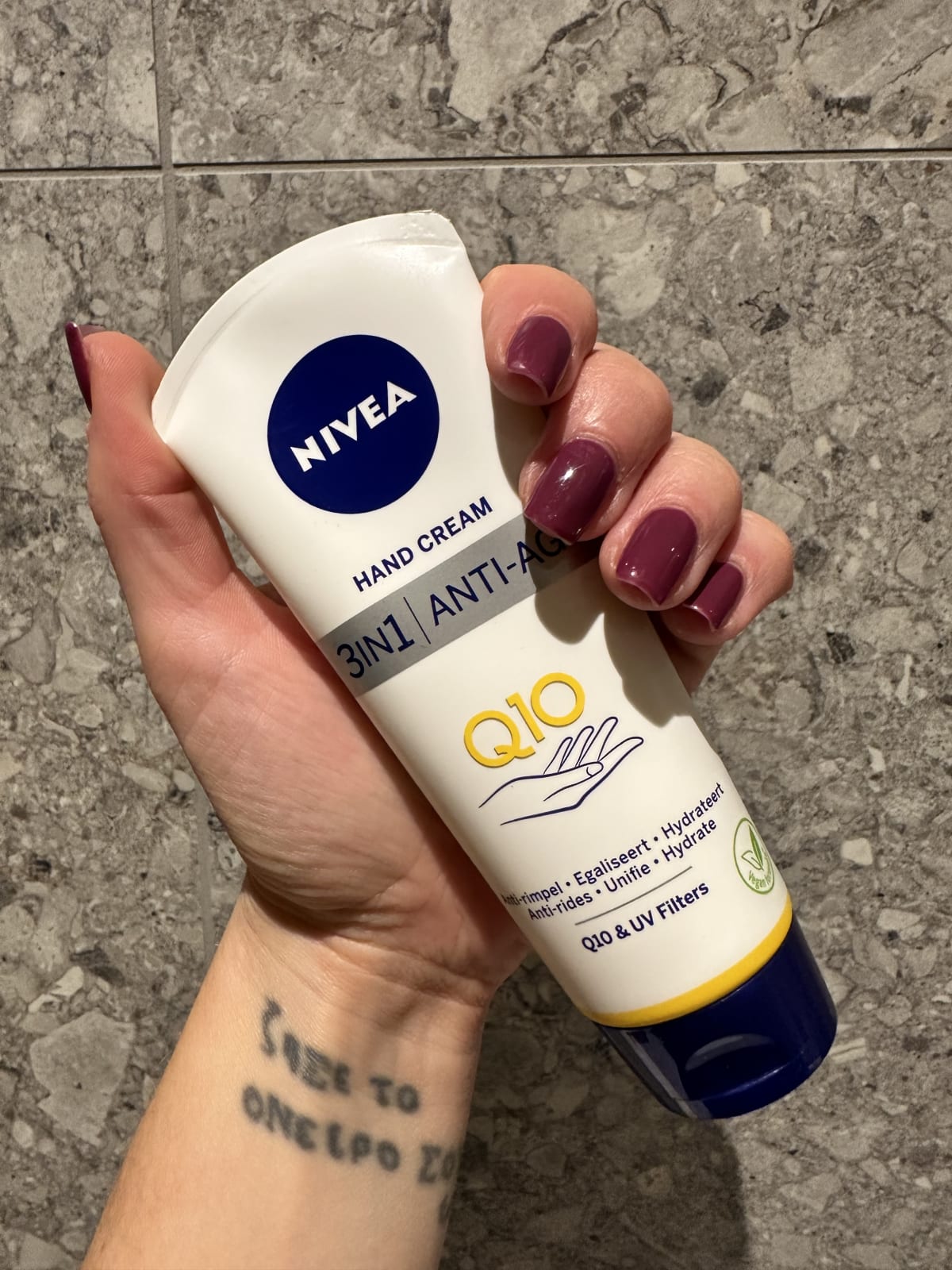 Nivea Handcreme 3 in 1 Q10 Anti Age - 100 ml - review image