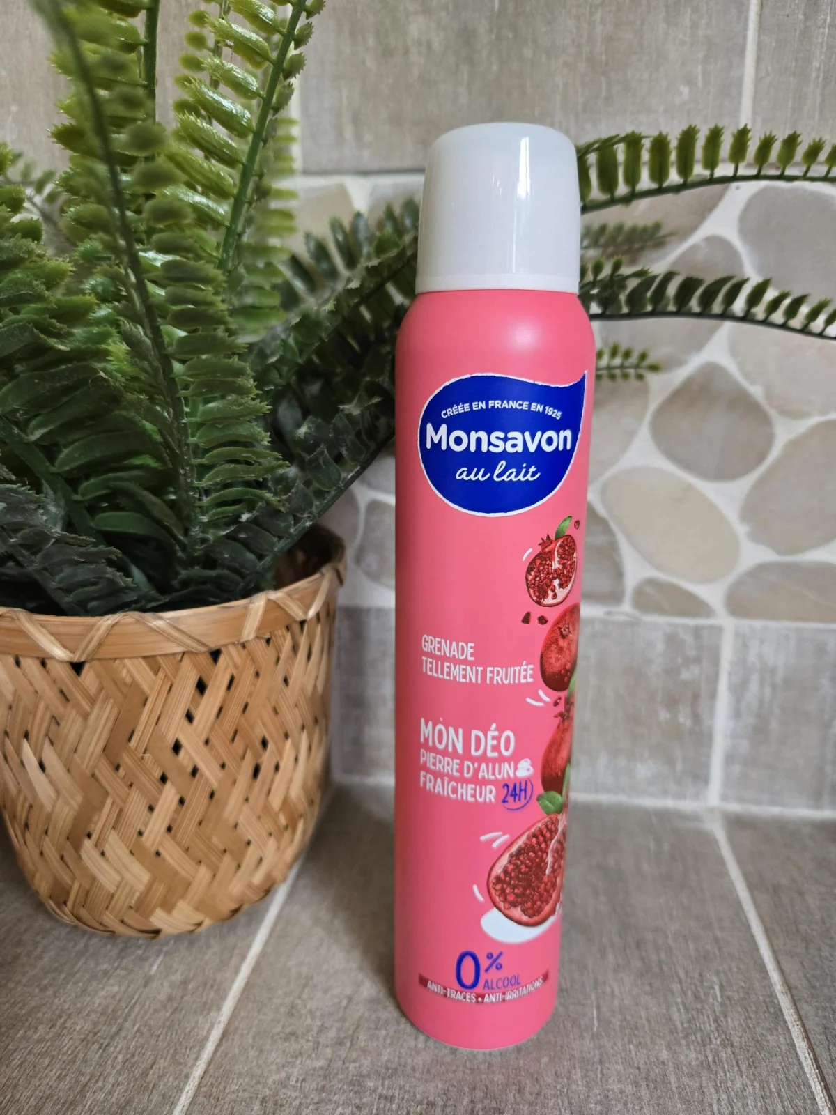 Monsavon Deodorant Melk, Granaatappel & Hibiscusbloem 200ml - review image