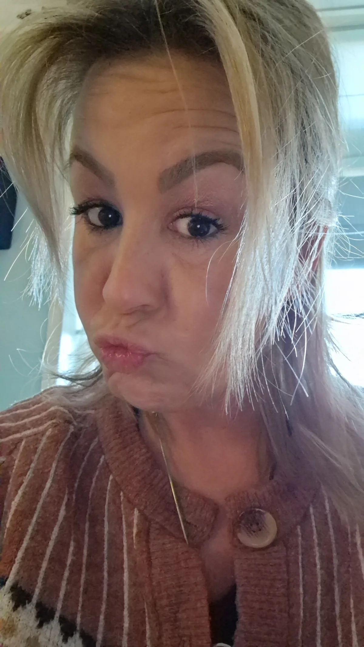 Oogschaduw Rimmel London WONDER'LAST Nº 004 Soft bubbles 1,64 g Stick - review image