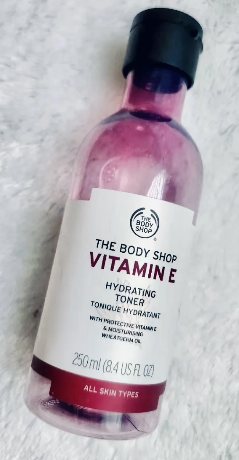 Vitamin E Hydrating Toner - review image